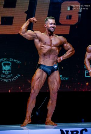CLASSIC PHYSIQUE НОВИЧКИ